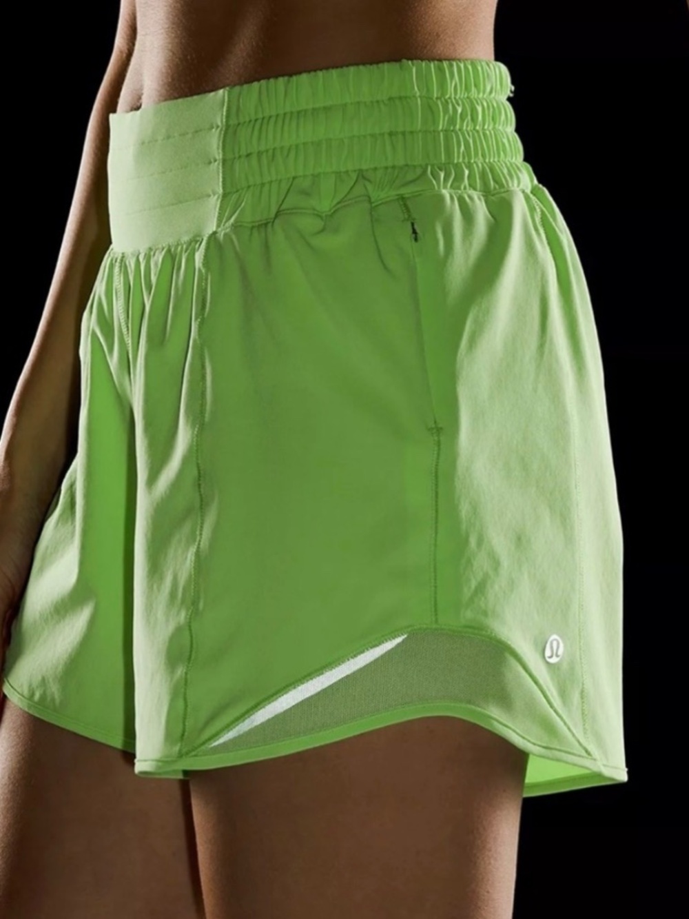 Lululemon Low Rise 4” Hotty Hot Shorts in Scream Green